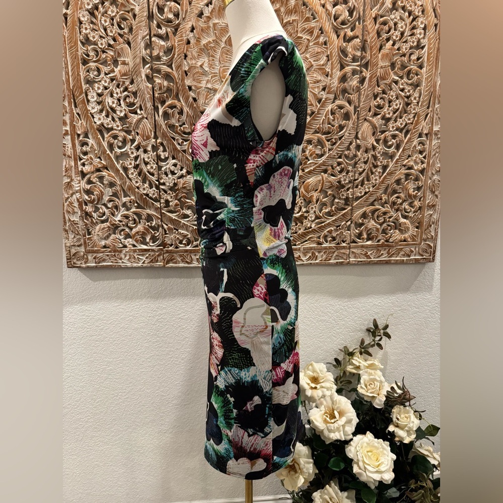 Teaberry Bold Abstract Floral Sheath Bodycon Dress, Classy Business Casual - Picture 7 of 15
